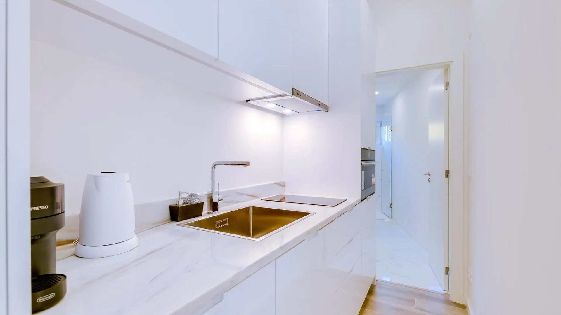 Graceful Studio Apartment G24 Lisbon Portugal